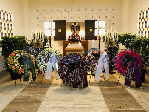 682FF0B9-79ED-4DB2-86A6-75A6B334C42A